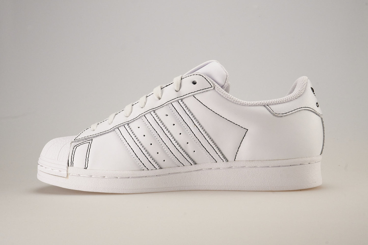 adidas Originals Men's Superstar, Cloud White/Cloud White/Core Black, 8.5