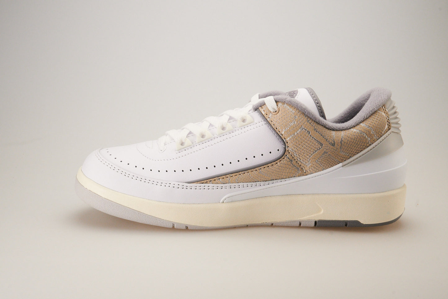 Air Jordan 2 Retro Low Mens