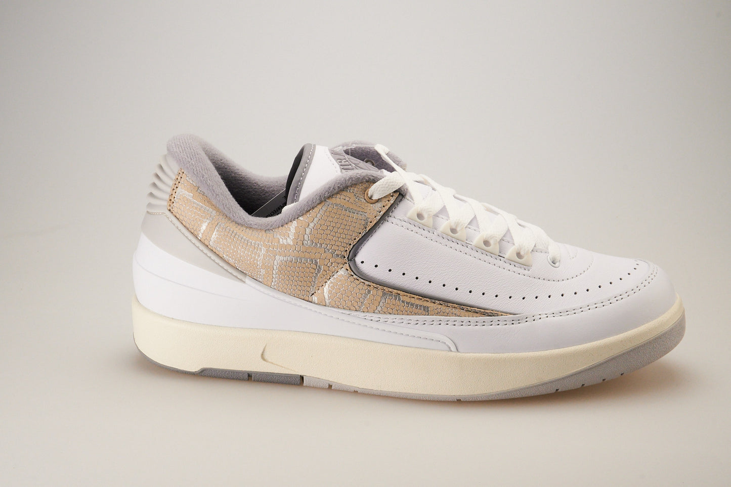 Air Jordan 2 Retro Low Mens