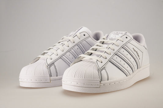 adidas Originals Men's Superstar, Cloud White/Cloud White/Core Black, 8.5